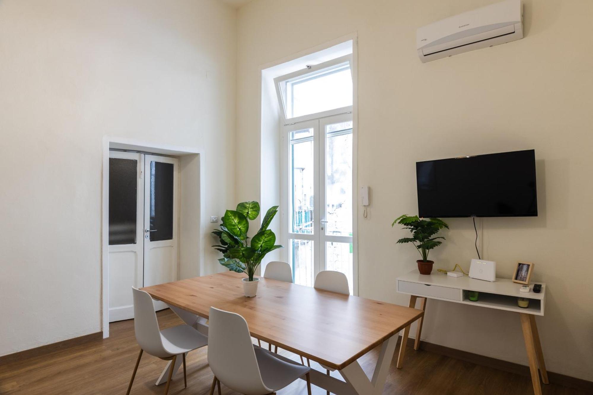 Cozy Historical Flat Napoli Apartment Exterior photo